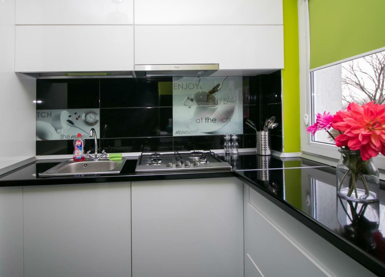 Apartament 2 Camere Bukarest Kültér fotó